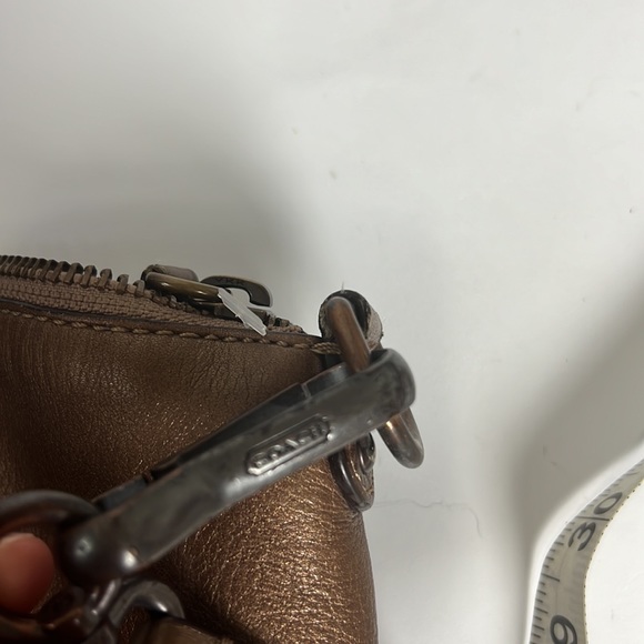 Coach bag in good condition - Picture 16 of 16